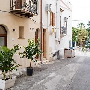 Casa vacanze Mediterranea - Piccola Dimora Per Viaggiatori, Castellammare del Golfo